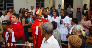 Visita de Dom Carlos a Paróquia Nossa Senhora das Vitórias em Santa Cruz da Vitória.